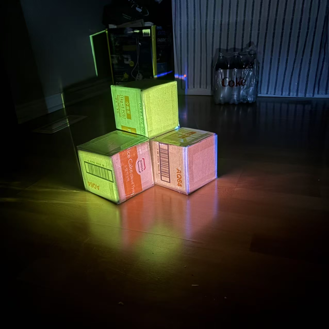 We made sure how the angle of the projection would be on the object. 